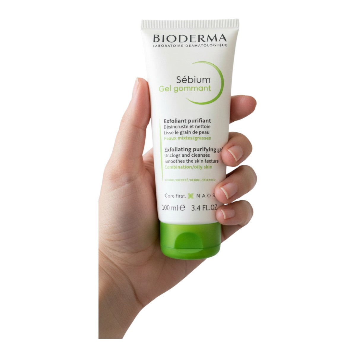 Bioderma Sébium Exfoliating Purifying Gel 100ml in hand