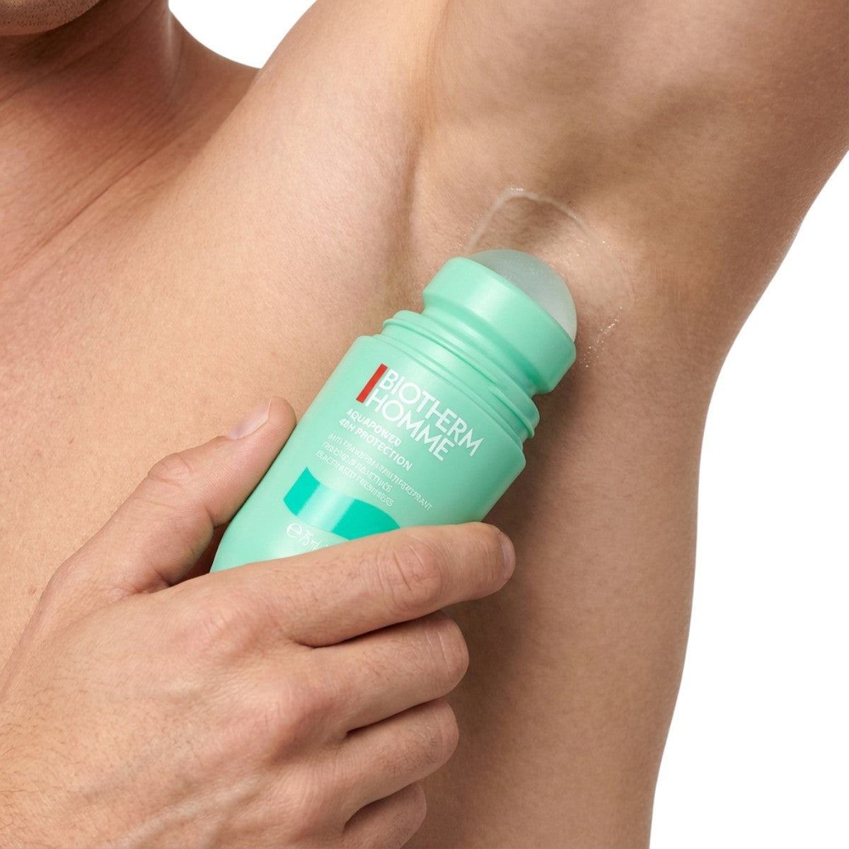 Biotherm Homme Aquapower 48H Roll-On – In Use Underarm